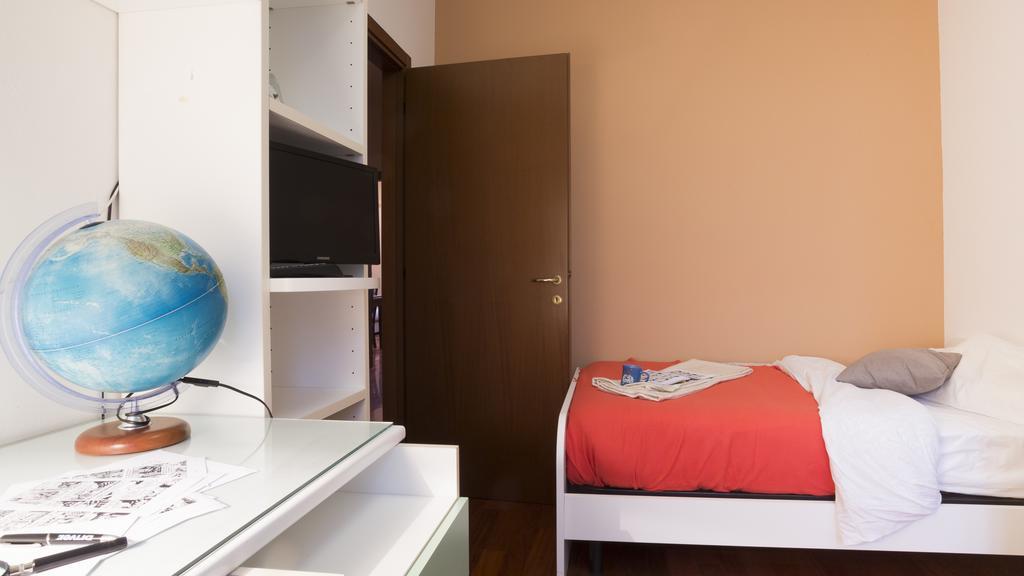 Joivy Warm Family Flat For 6 With Terrace In Milan Apartment ภายนอก รูปภาพ